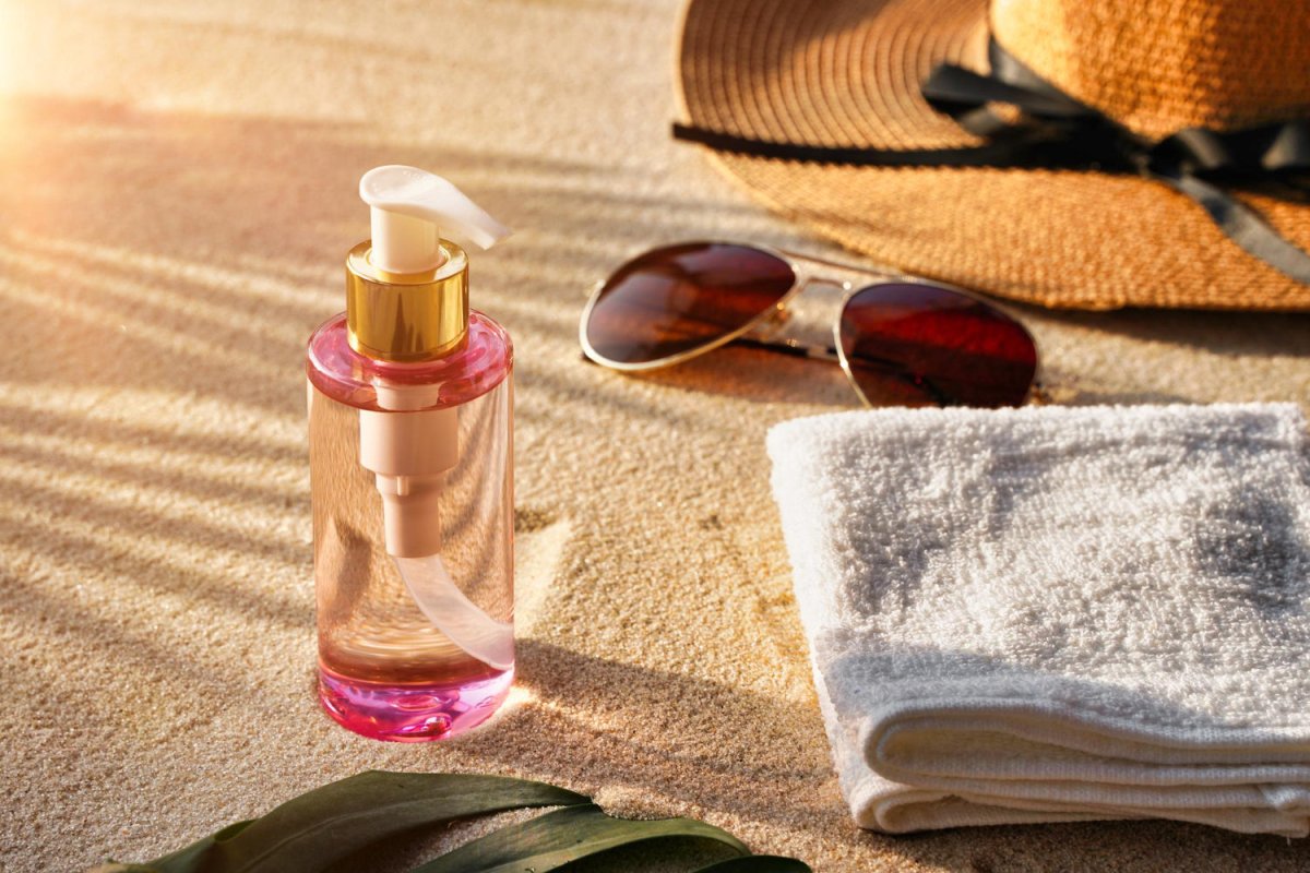 Best Essential Oils to Take on Vacation - Cliganic
