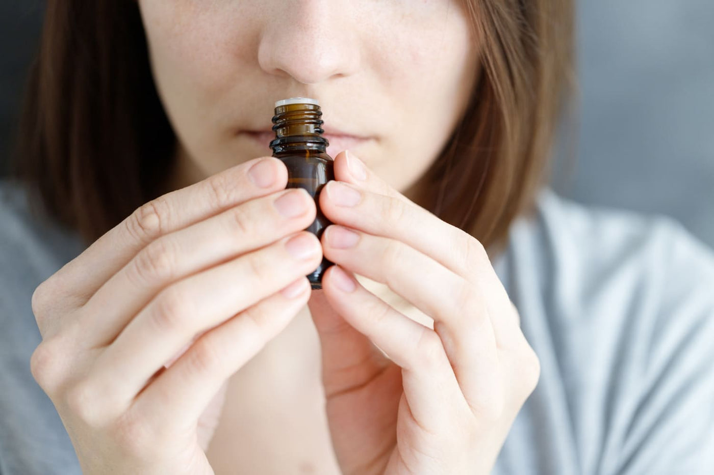 Breathe Easier: An Easy Essential Oil Inhaler Recipe for Spring Allergies - Cliganic